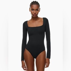 Aritzia Babaton Contour Squareneck Longsleeve Bodysuit (Black)